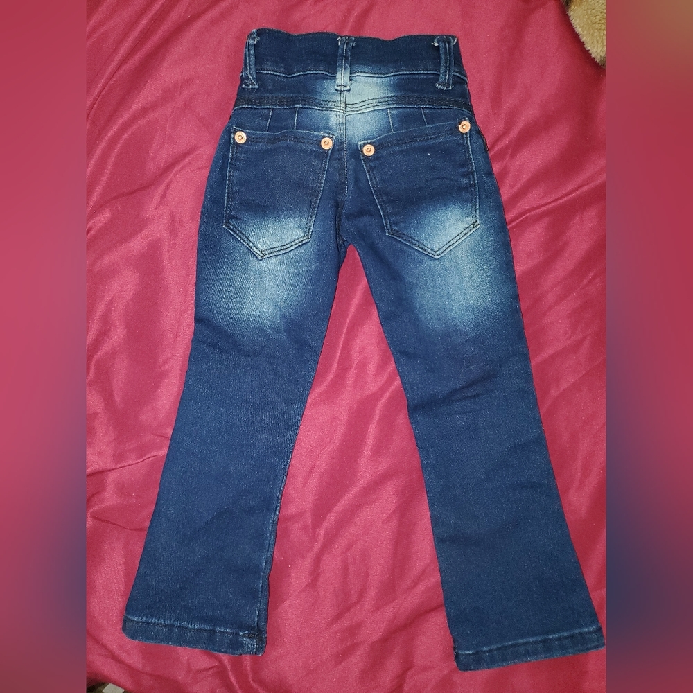 Toddler pants ๐ - Picture 2 of 2